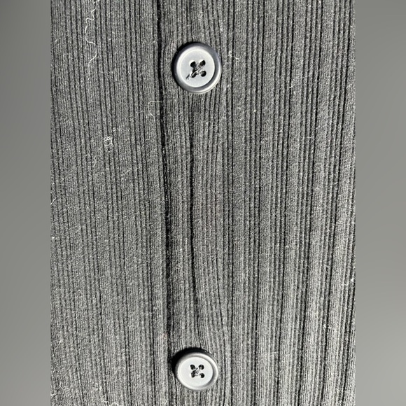 Black dress - Picture 2 of 4